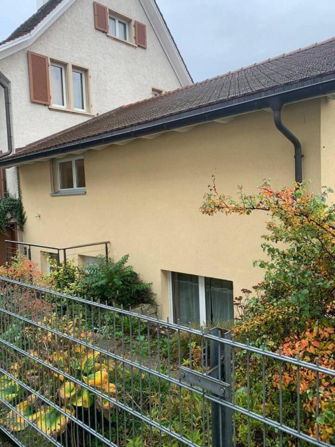 Charming 2-Bed Apartment In Arlesheim 15 Min Basel Bagian luar foto